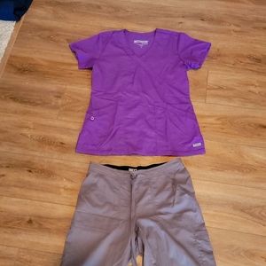 Grey's anatomy size small scrub set